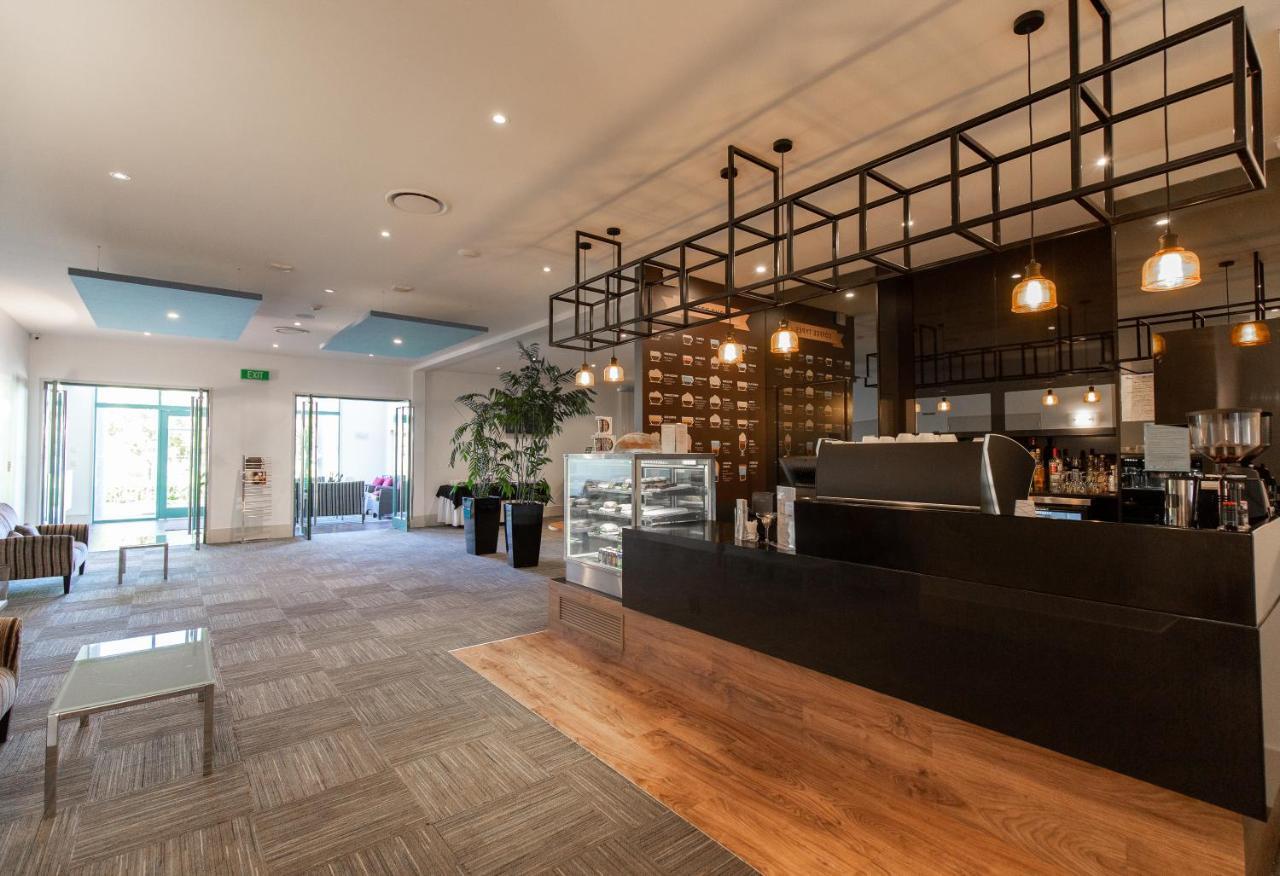 Jetpark Hamilton Airport New Zealand Hotel Rukuhia Exterior photo